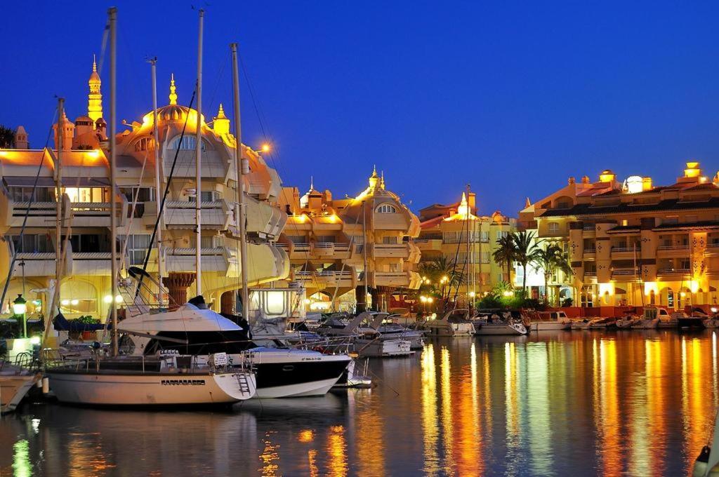 Apartamento Benalmadena Puerto Marina Leilighet Eksteriør bilde