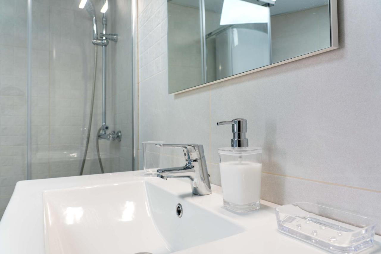 Apartamento Benalmadena Puerto Marina Leilighet Eksteriør bilde