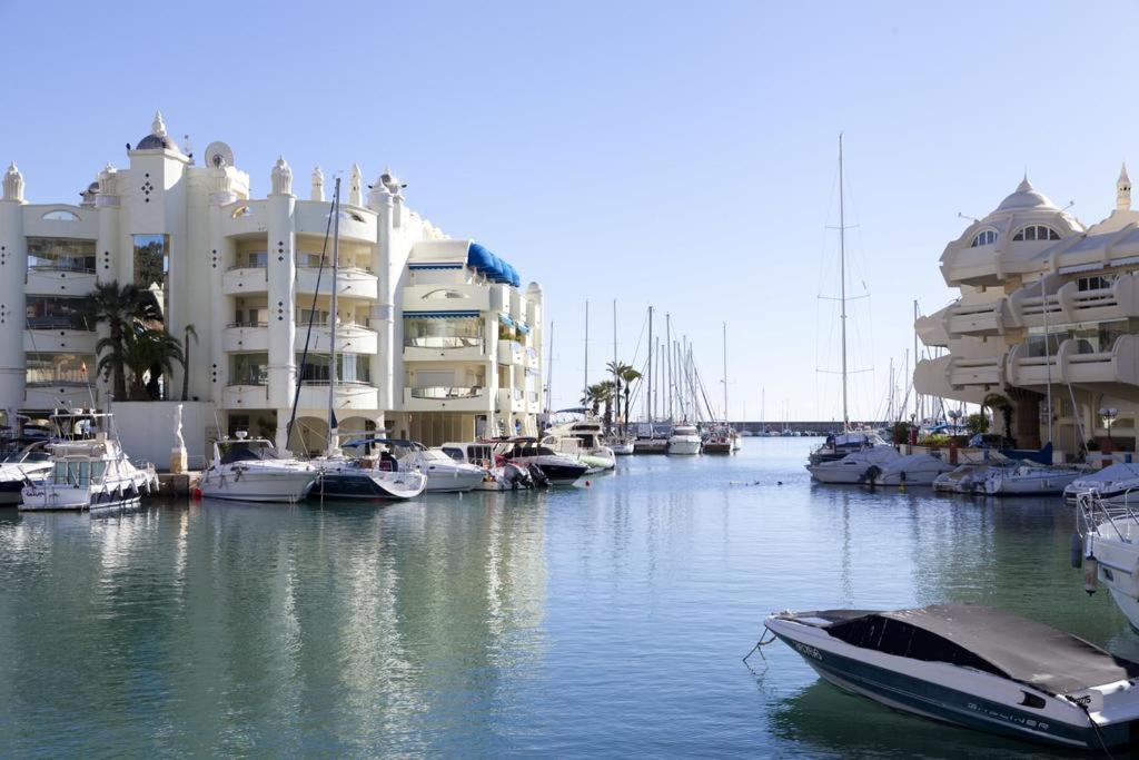 Apartamento Benalmadena Puerto Marina Leilighet Eksteriør bilde