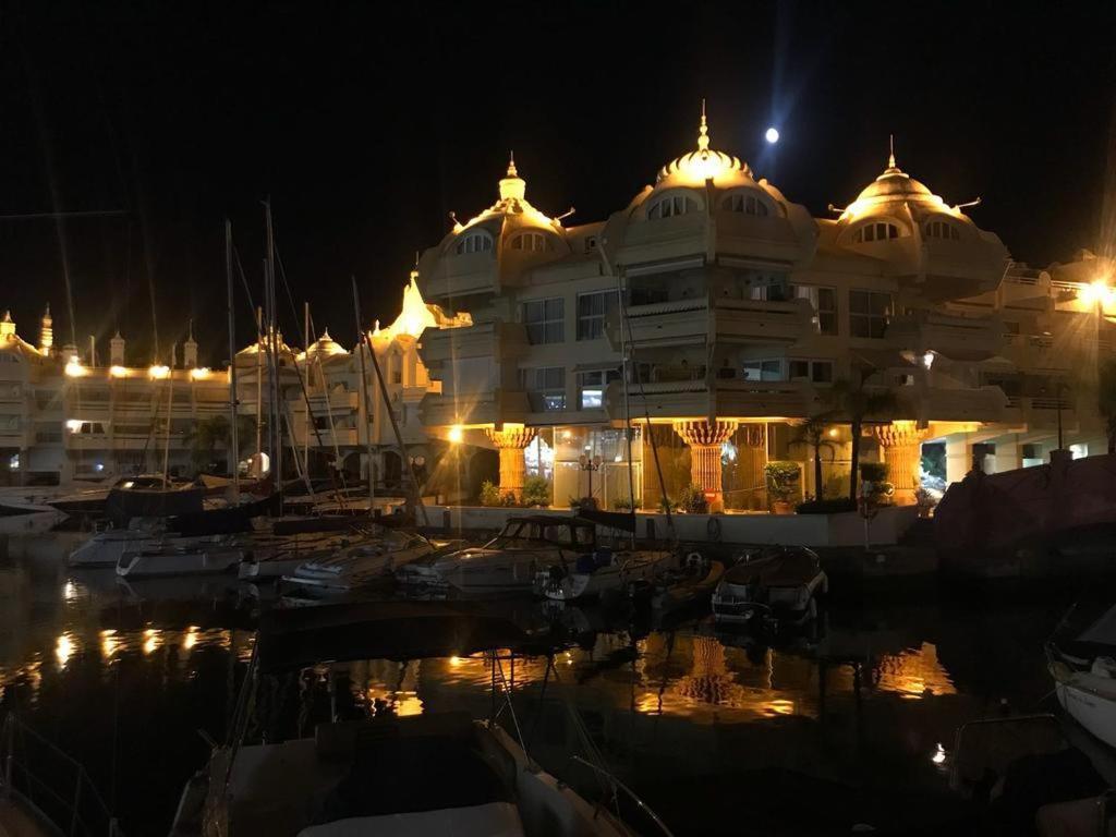 Apartamento Benalmadena Puerto Marina Leilighet Eksteriør bilde