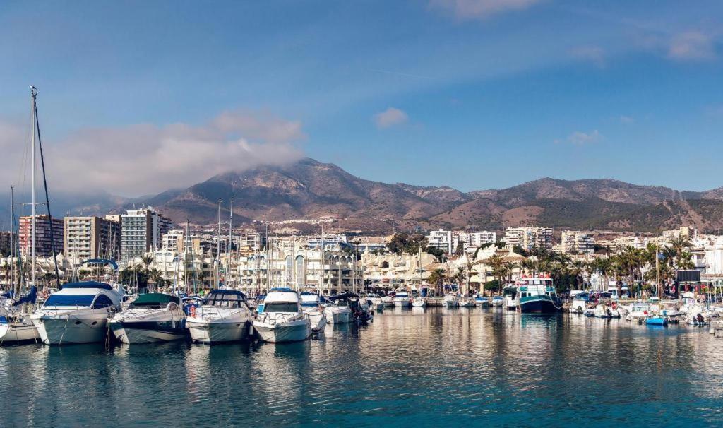 Apartamento Benalmadena Puerto Marina Leilighet Eksteriør bilde